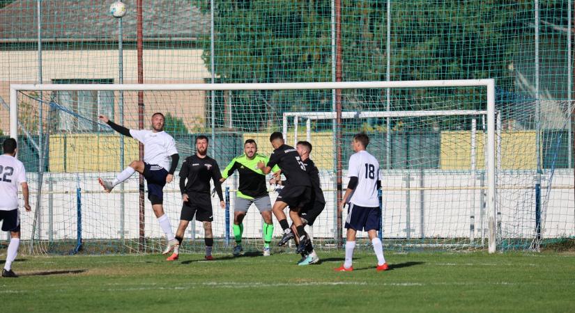 Beragadt a Baracs, de fordítani tudott – galériával