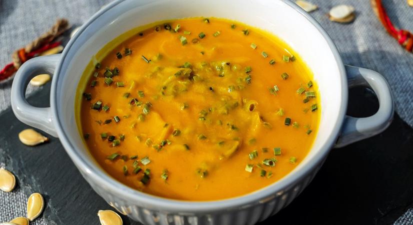 3 recept Halloweenre: egy leves, egy süti és egy kávé