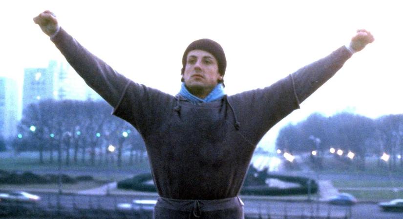 Itt az első kép a Sylvester Stallone szerepébe bújó színészről