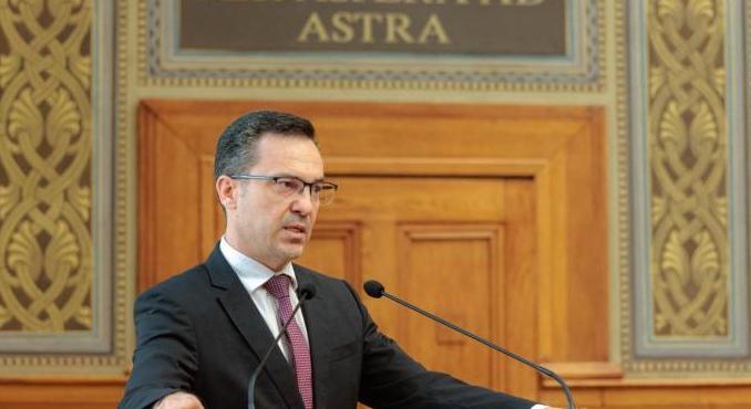 Új rektort választottak a Pécsi Tudományegyetemen