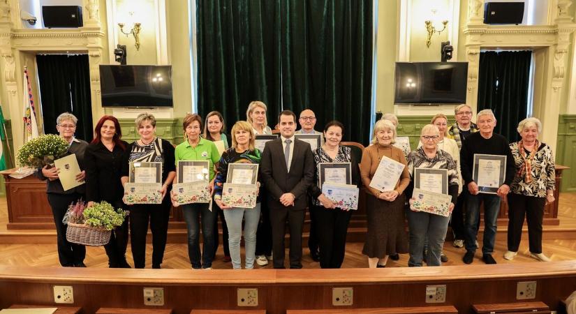 Erkélyek, udvarok, teraszok: elismerték a legszebb portákat Győrben, mutatjuk a díjazottakat - Képgaléria