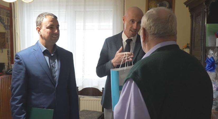 Szépkorút köszöntöttek Dunakömlődön