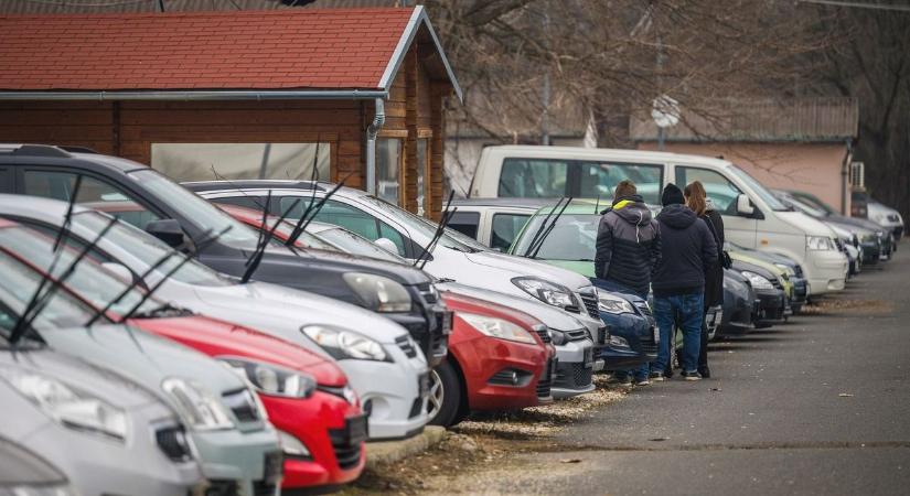 Wolfsburgban dörzsölik a tenyerüket: ez a három márka még mindig tarol a használtautó-piacon – de miért?