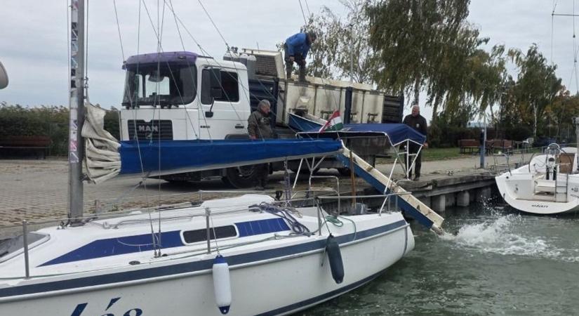 Öt és fél tonna ponty emelte meg hirtelen a Balaton vízszintjét