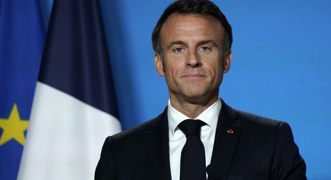 Macron: csak Zelenszkijnek van joga tárgyalni Ukrajna területeiről
