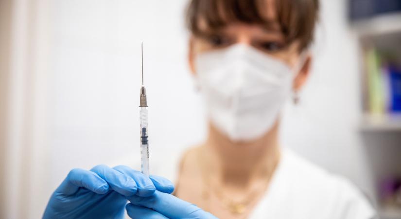 Szijjártó Péter új részleteket árult el a kínai vakcina beszerzéséről