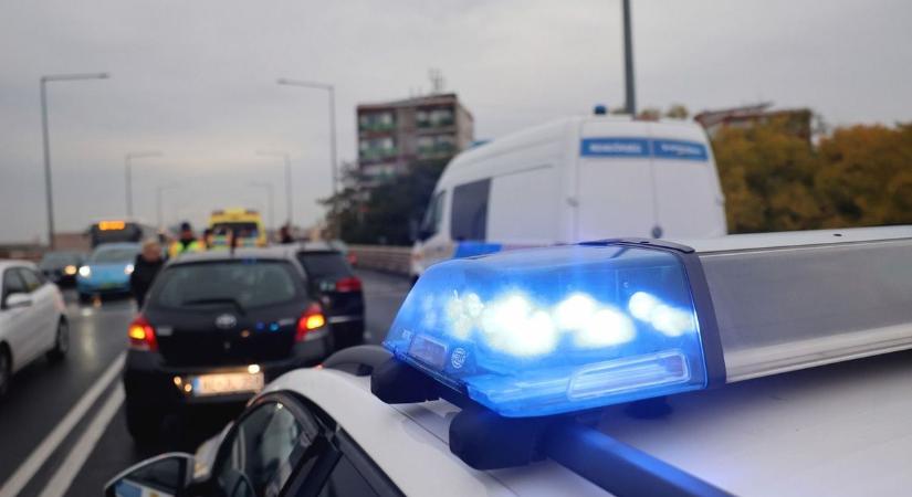 Karambol történt a Gömöri felüljárón (fotók)