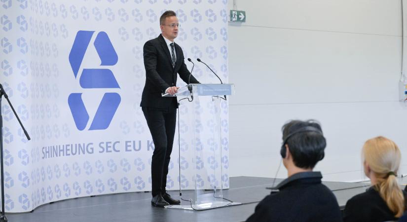 Magyarország újabb űrhajóst küldene a Nemzetközi Űrállomásra – jelentette be Szijjártó Péter