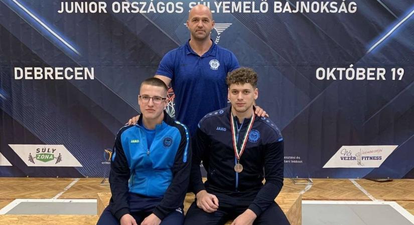 Országos csúccsal remekeltek a Tatabányai Sport Club fiatal súlyemelői – Likerecz Attila is beszámolt a sikerekről