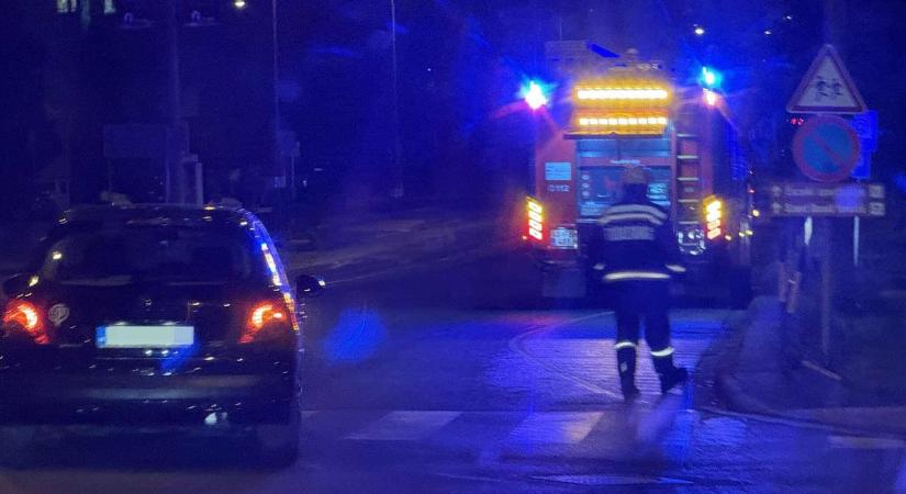 Ezért vonultak ki a tűzoltók Eger egyik forgalmas kereszteződésébe