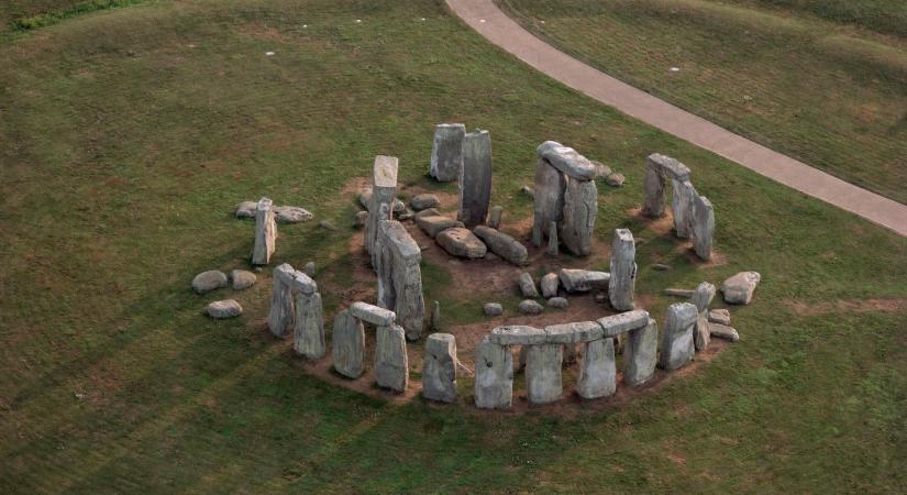 A Föld legnagyobb szenzációja, megoldották Stonehenge rejtélyét, egy apróság volt a kulcs