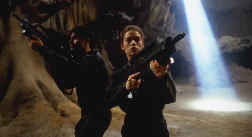 A 90-es évek egyik leglátványosabb sci-fije, rögtön nézhető a Disney Plus-on