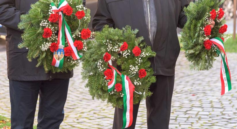 Az '56-os hősökre emlékeznek Kolozsváron