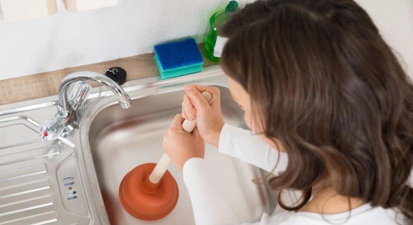 Háborog a pécsi lakos: duguláselhárításra szakosodtak újabban a csalók