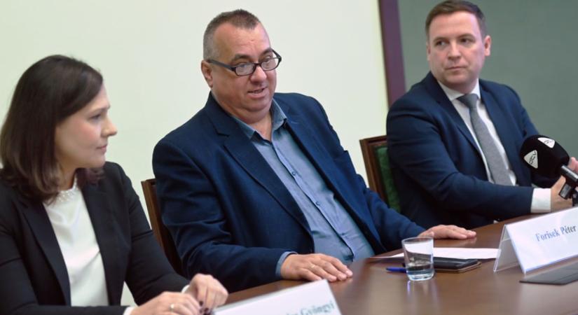 Frissíteni a tanárok és óvodapedagógusok tudását