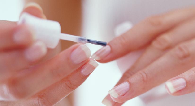 A szakértő javaslata: 4 dolog, ami segíthet, hogy ne töredezzenek ősszel a körmeid