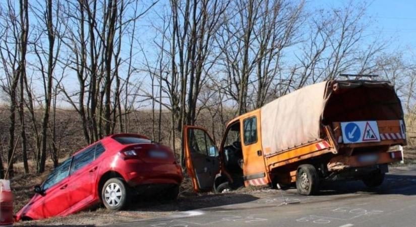 Súlyos baleset Hajdúböszörménynél: saját teherautója sodorta el a közutast, részletek derültek ki