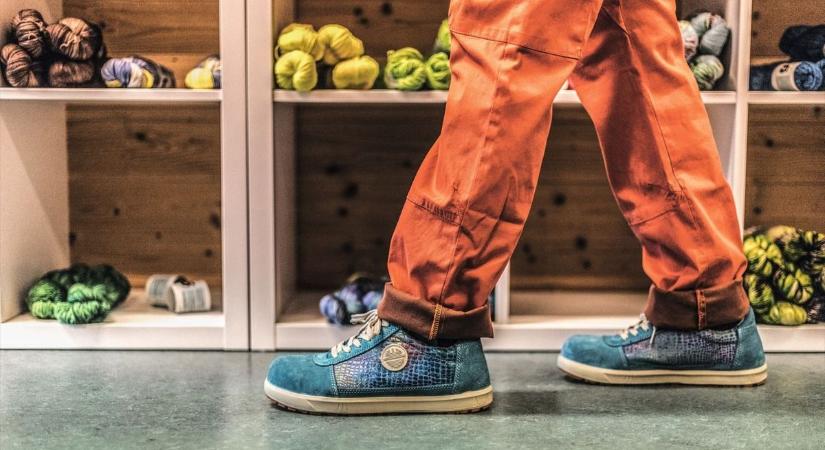 Kényelmes munkavédelmi cipők a gyárban is