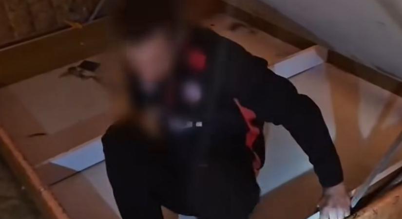 Ágyneműtartóban lapult a hajdúhadházi betörő