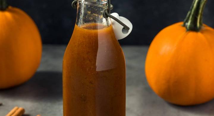 Házi pumpkin spice szirup: az ősz íze egy üvegben