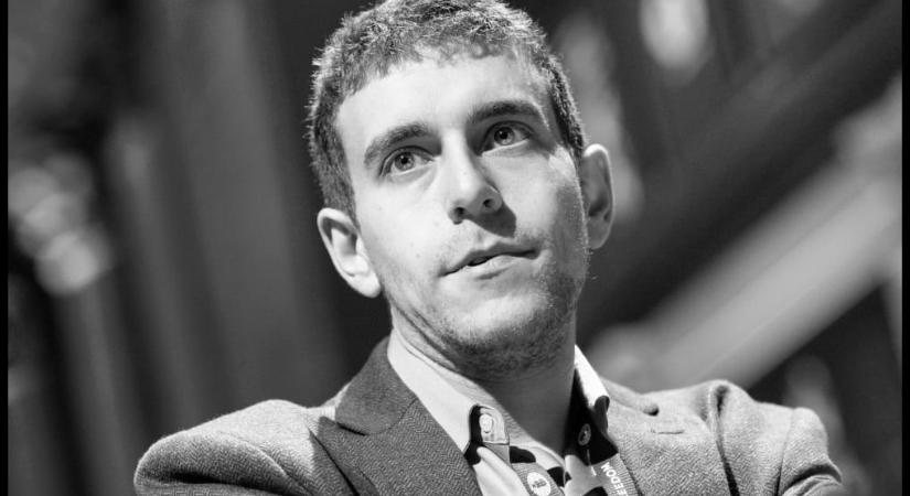 Váratlanul meghalt a százezrek által követett zseniális sakkozó Daniel Naoriditsky