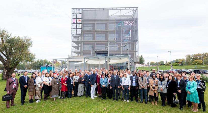A vállalkozói lét kihívásairól tartottak nemzetközi kutatói konferenciát a Széchenyi Egyetemen