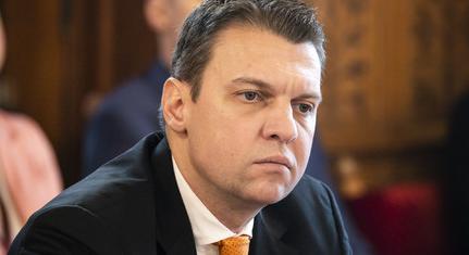 Menczer Tamás jól megmondta a békegyűlölő nyugati libsiknek