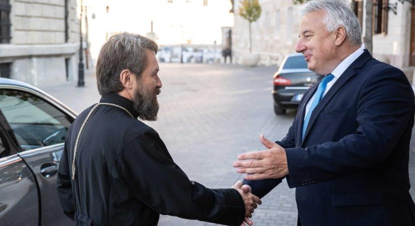 Havonta találkozott Semjén Zsolttal a szexuális zaklatással vádolt Hilarion pátriárka a volt asszisztense szerint