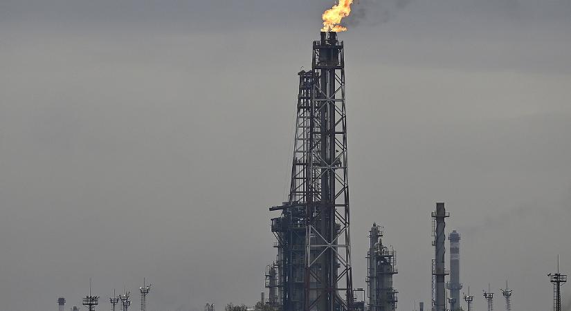 Százhalombattai ipari dráma: a Mol már azt vizsgálja, mit lehet megmenteni