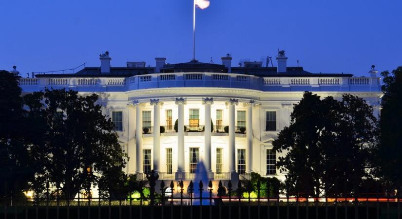Rendkívüli esemény a Fehér Ház bejárata előtt – reagált a titkosszolgálat