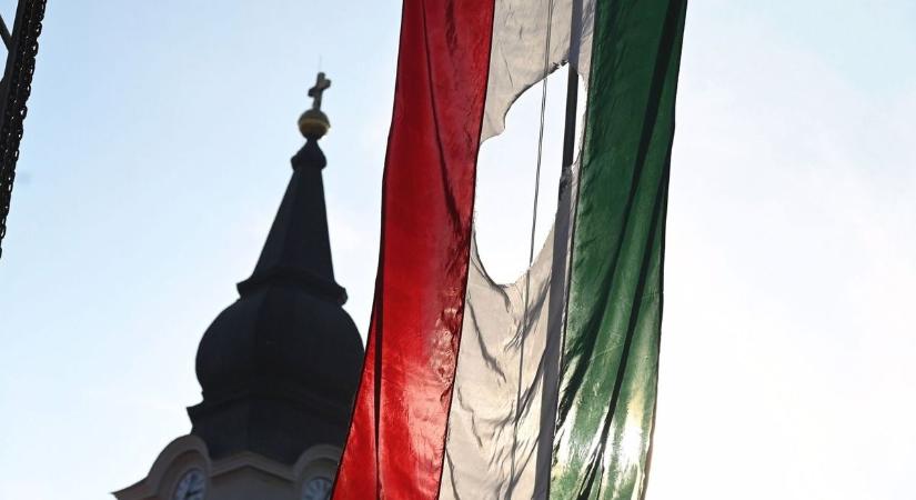 Október 23: nemcsak ünnep, hanem élő történelem – Pécsen is