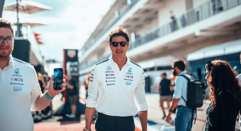 Wolff: „Élvezzük a csatát a konstruktőri második helyért”
