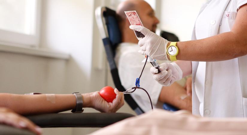 Véradásra buzdít az Országos Vérellátó Szolgálat és a Magyar Vöröskereszt