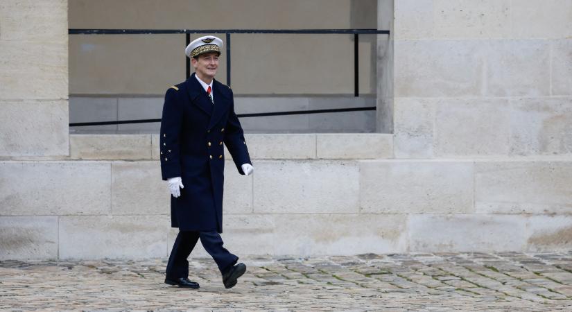 Francai vezérkari főnök: A francia hadseregnek fel kell készülnie egy háborúra Oroszországgal