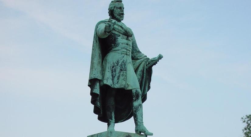 AZ URALKODÓ ESZMÉK: Rövid visszatekintés, mielőtt a történet véget érne