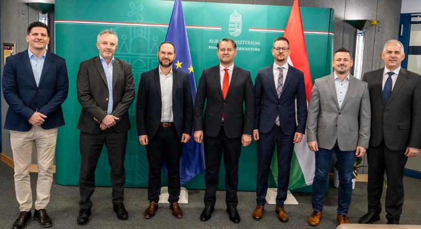 Jön a pénz: elindult a hitelköltségek támogatása