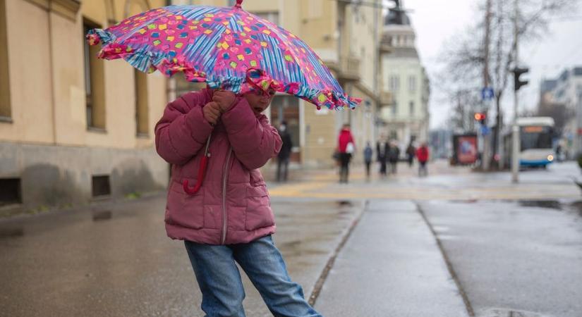 Megérkezhet az eső a vármegyébe? Mutatjuk, milyen lesz a holnapi időjárás Hajdú-Biharban!