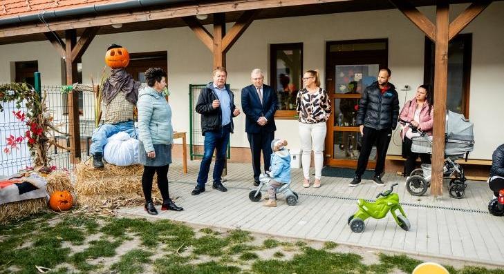 Nevet kapott az új bölcsőde Viszneken 
