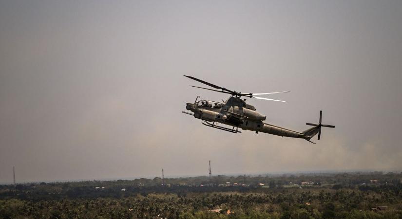 Putyin sötét napjai: nem csak a svédek csúcsvadászgépét kaphatja meg Ukrajna, a rettegett amerikai harcihelikoptereket is – videón, mire képes az AH-1Z Viper