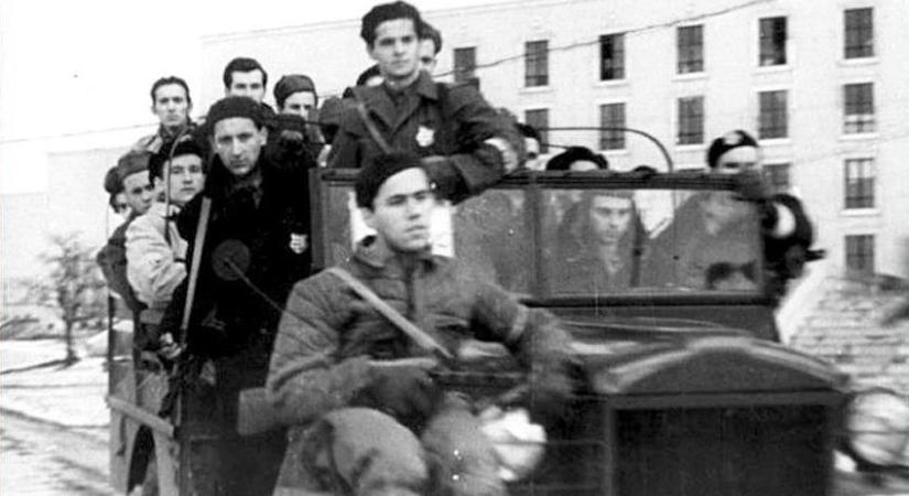 Született 1956. október 23-án