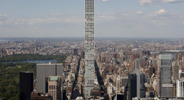 Luxus a szakadék szélén, repedezik New York egyik legdrágább felhőkarcolója