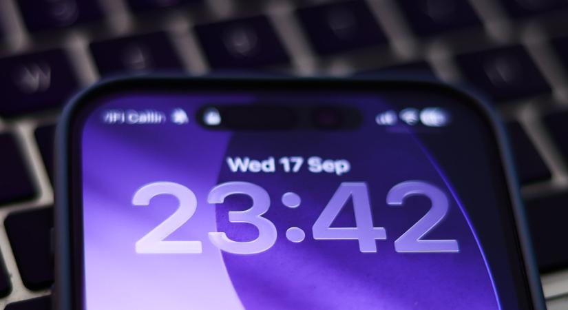 Ha ki nem állhatod az iOS 26 dizájnját, akkor van egy nagyon jó hírünk a számodra