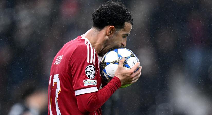 Curtis Jones szerdán beírta magát a Bajnokok Ligája históriás könyvébe