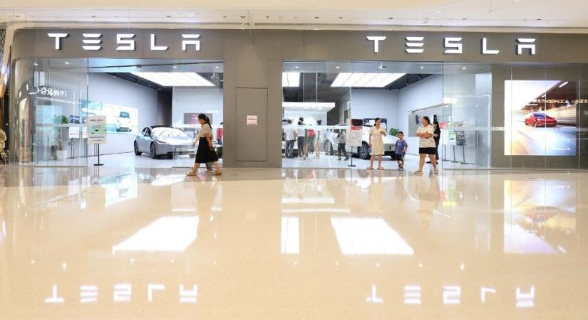 Itt a jelentés, meglepődtek az elemzők: vége a Tesla aranykorának, Musknak be kell vetnie a csodafegyvert – hiába a rekordbevétel
