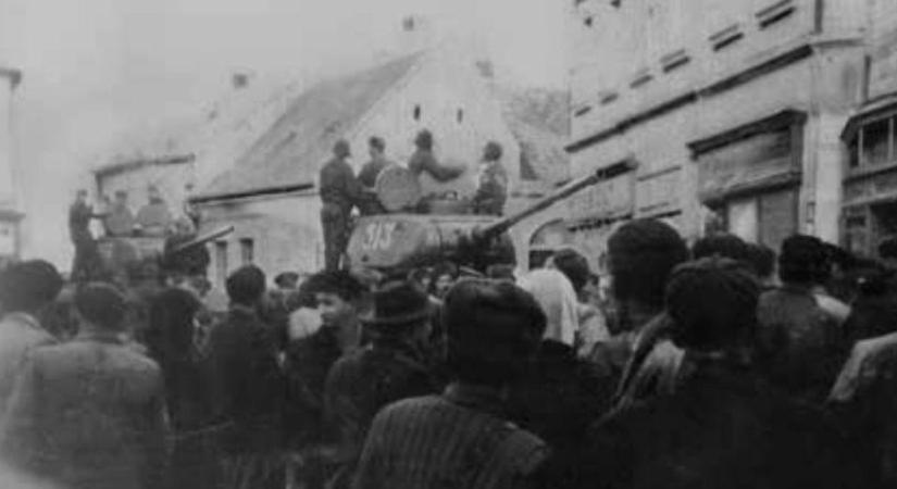 1956-os forradalom Veszprémben: sosem látott fotókon a bakonyi forradalmárok ( galéria)