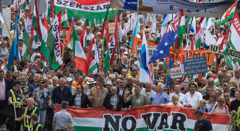 Békemenet: Orbán Viktor ma a béke mellett szólal fel