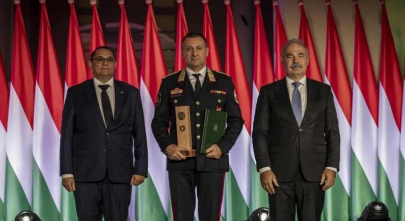 Kiemelt elismerés a száj- és körömfájás elleni védekezésben nyújtott kiemelkedő munkáért