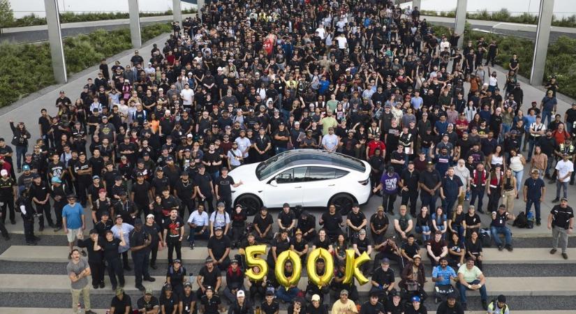 A következő 6-12 hónap mérföldköveit is megosztotta a Tesla vezérkara