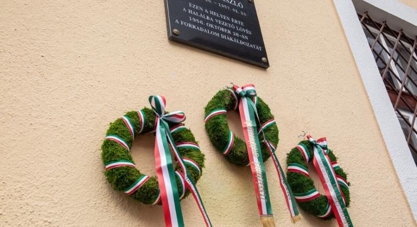 Lelőtték a 16 éves diákot Kanizsán, rá emlékeztek