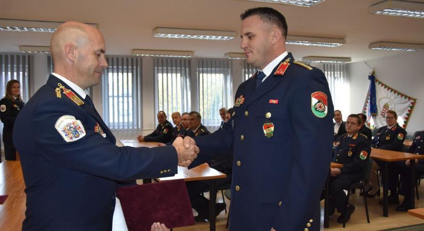 Hevesi tűzoltók munkáját ismerték el az ünnepen